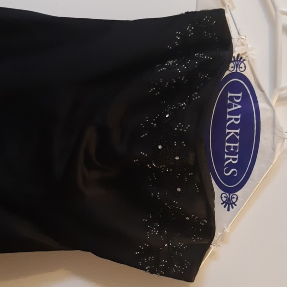 Avanti designs dress - Picture 2 of 5